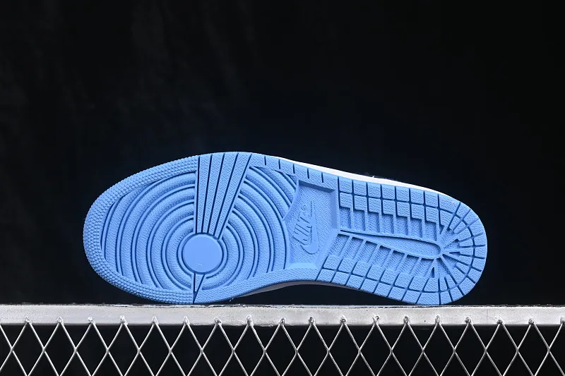 All categories Air Jordan Jordan series basketball shoes Air Jordan 1 Low Air Jordan 1 Low AJ1 Joe 1 white and blue low-top retro cultural basketball shoes 553558-404